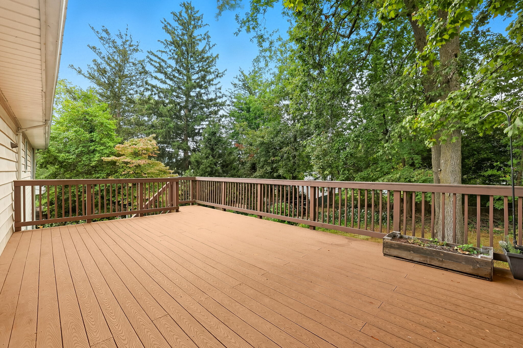 Deck - 14 Myrtle St