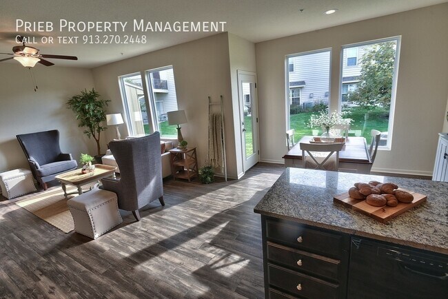 Building Photo - 8764 Inkster St