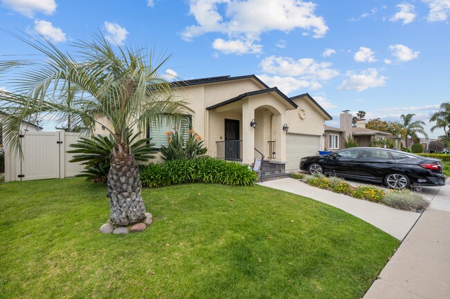 Building Photo - 4952 Rockford Dr
