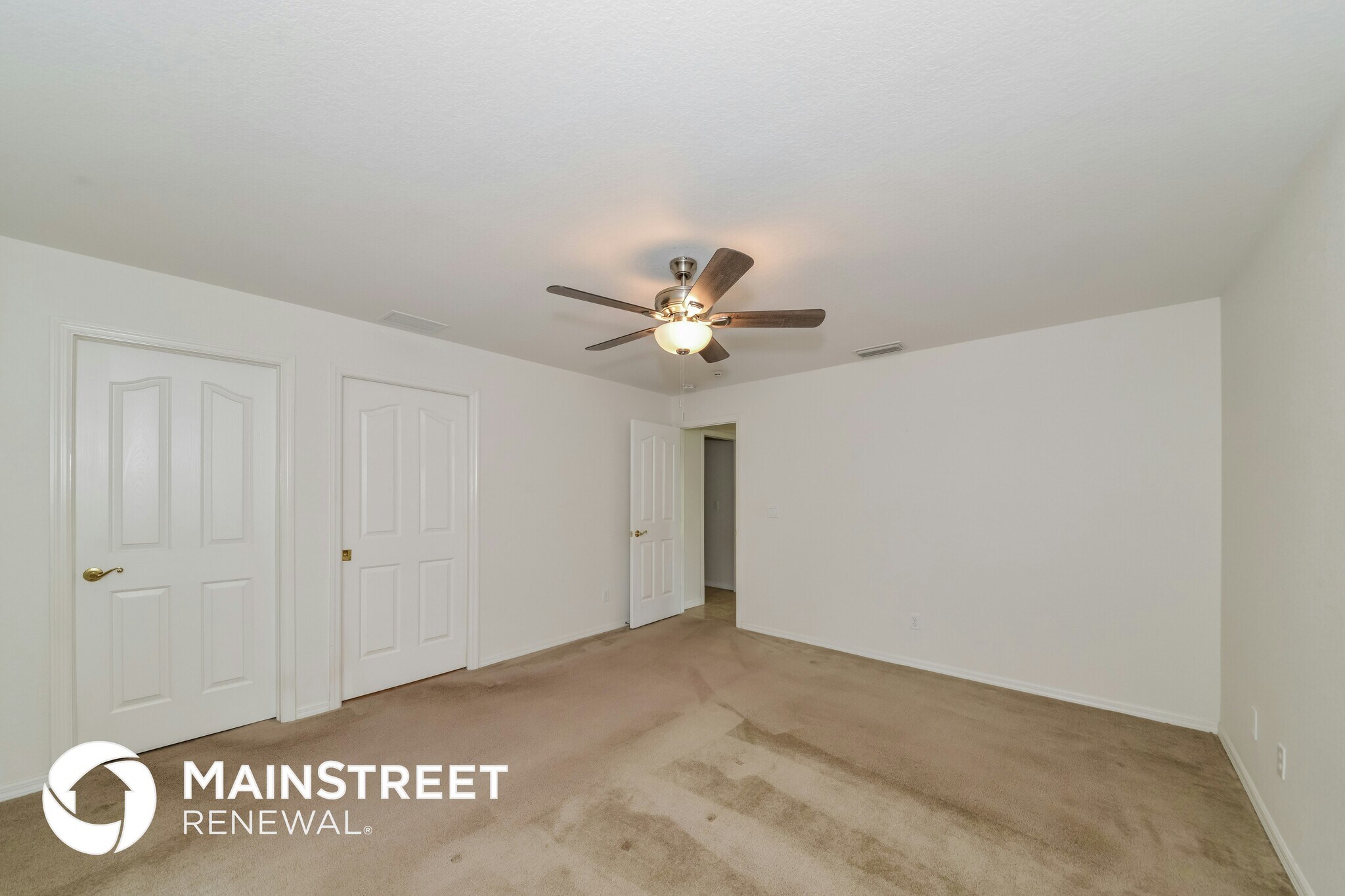 Building Photo - 3259 Toluca Terrace