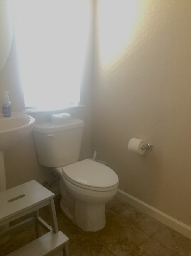 Building Photo - 1417 Lamborn Way
