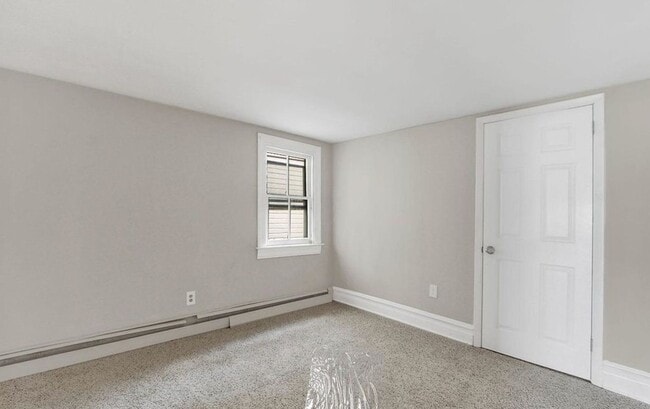 Building Photo - Bright 1 Bedroom Apartment in Dallastown!