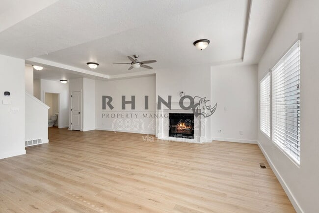 Building Photo - 14291 S Ashvale dr