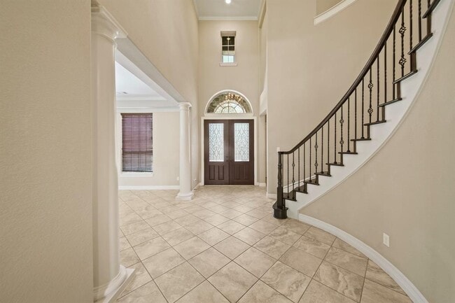 Building Photo - 10 Val Delsa Ct