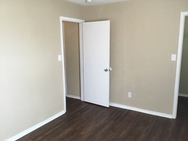 Building Photo - 8109 Tangerine Pl NW