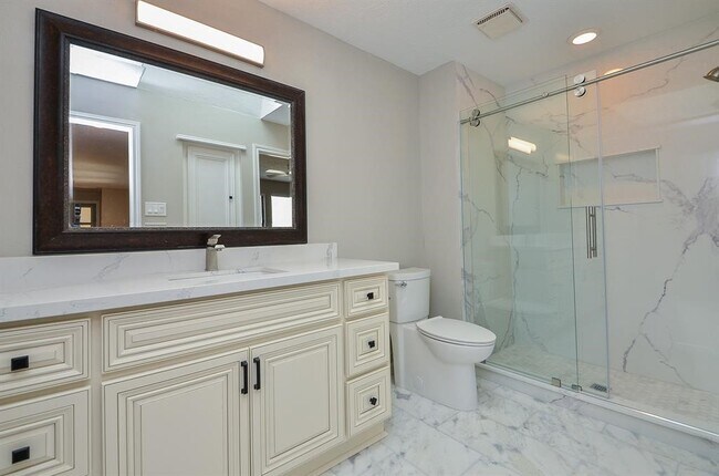 Building Photo - 15735 Tanya Cir