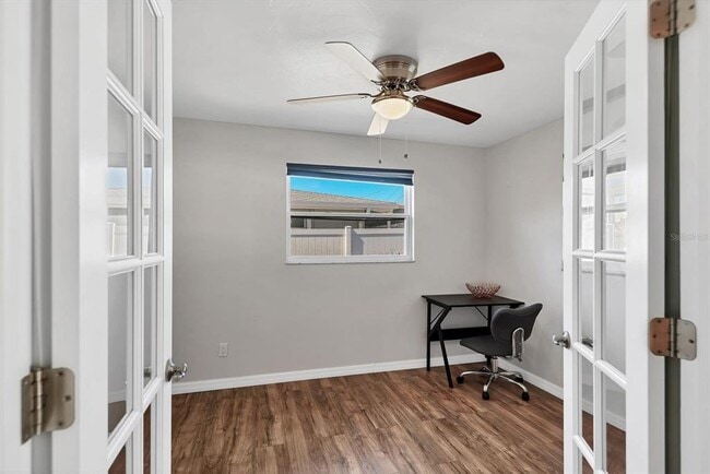 Building Photo - 3425 Fairview Dr