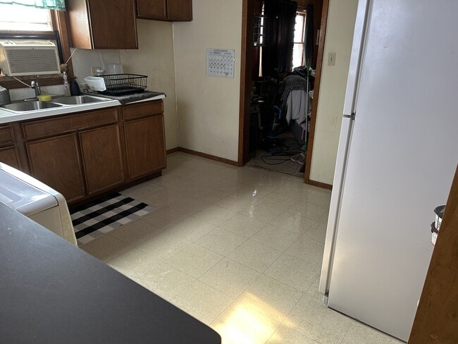 Building Photo - 150 S 3rd St