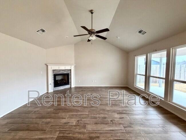 Building Photo - 1813 E Van Buren St