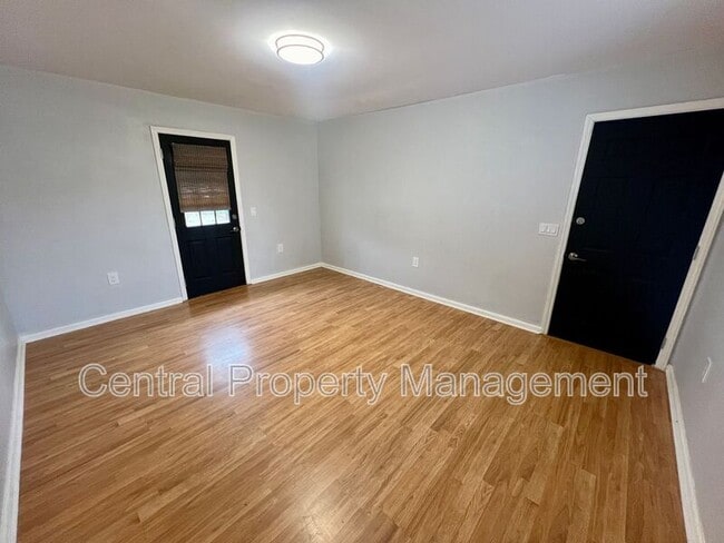 Building Photo - 102 Stoneledge Dr