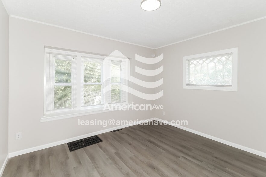 Building Photo - 1014 Benham Ct