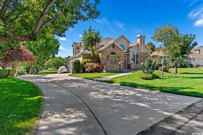 Building Photo - Huge Jordan Canal Rd Home on Half Acre Pro...
