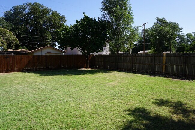 Building Photo - 3114 37th St