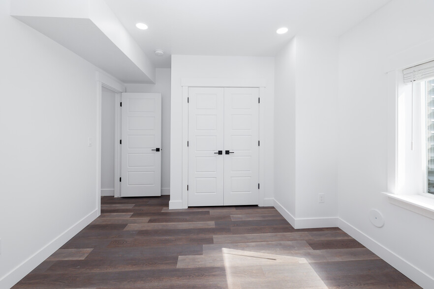 Building Photo - 277 S 1250 E