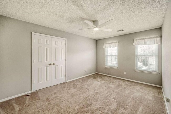 Building Photo - 10910 Willow Meadow Cir