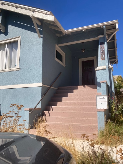 Building Photo - 305 Hanover Ave