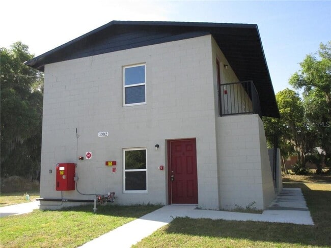 Primary Photo - 1002 E McDonald Ave