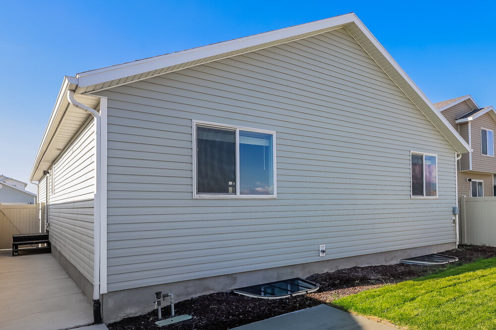 Building Photo - 1681 E Tumwater Ln