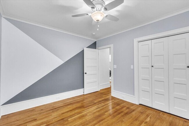 Building Photo - 331 E 54th St