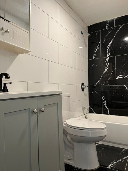 Building Photo - 836 Communipaw Ave