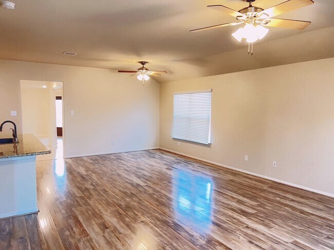 Building Photo - 29035 Jacobs River Dr