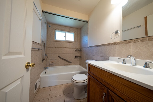 Building Photo - 4689 Morris Ln