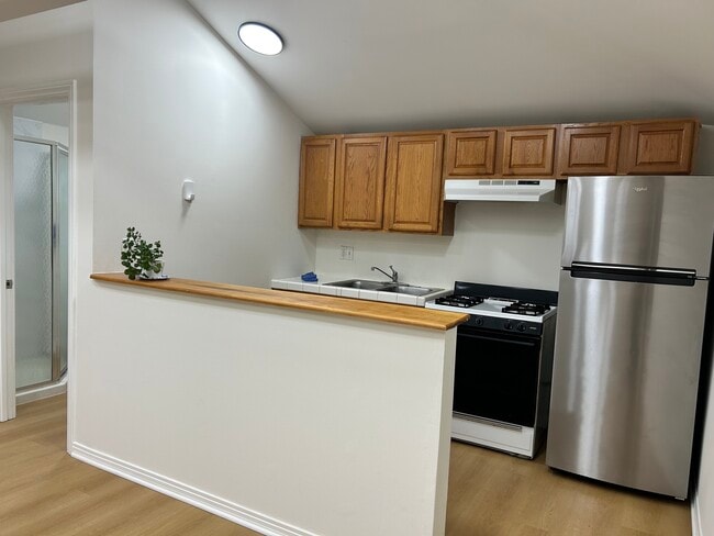 Building Photo - 17630 Cantara St