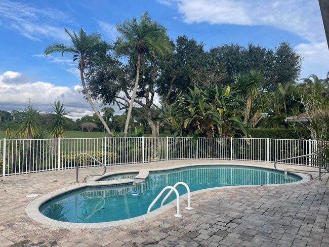 Building Photo - 13772 Sand Crane Dr