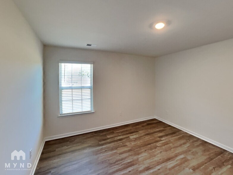 Building Photo - 2259 Mdw Strm Dr