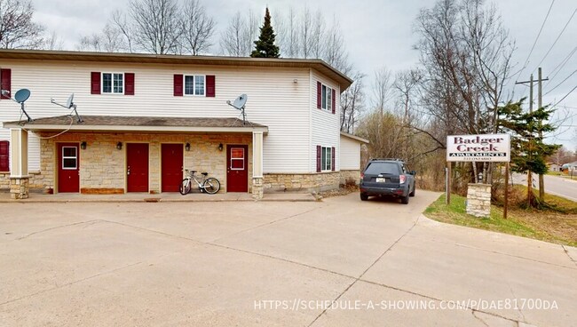 Building Photo - 515 Ontario Ave
