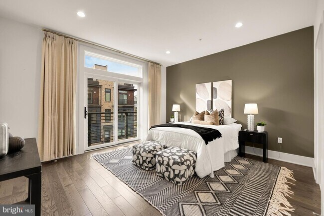 Building Photo - 153 Winsome Cir