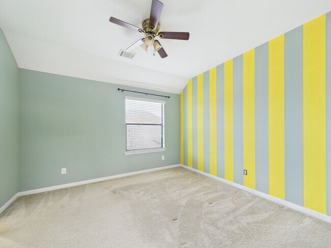 Building Photo - Sendero Springs
