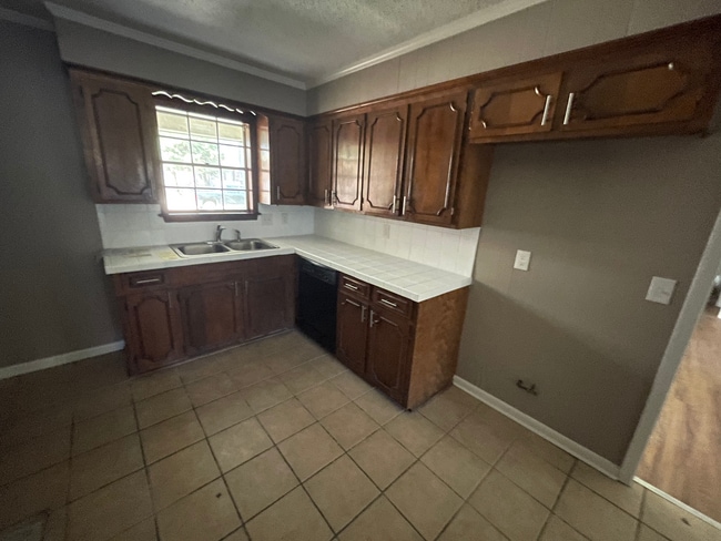 Building Photo - 2318 Breckinridge Rd