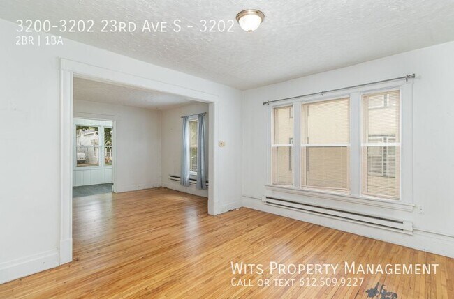 Building Photo - 3200-3202 23rd Ave S-3202