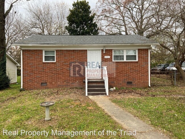 Primary Photo - 2 br, 1 bath House - 202 Bingham Street
