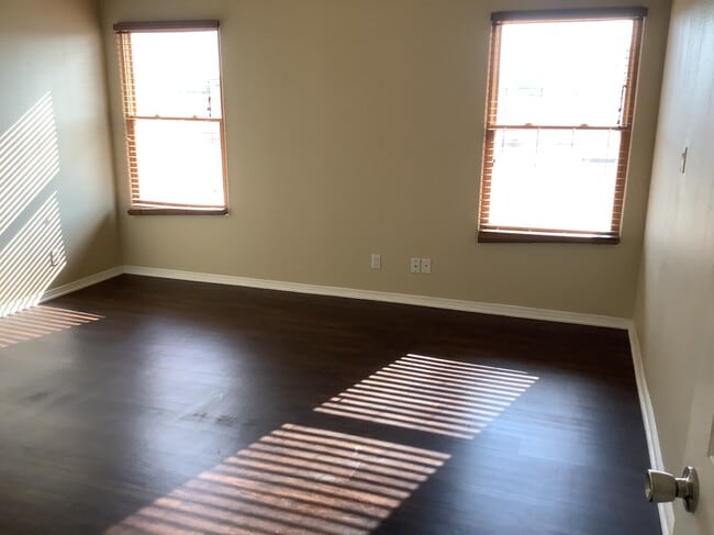 Building Photo - 3141 Zia St NE