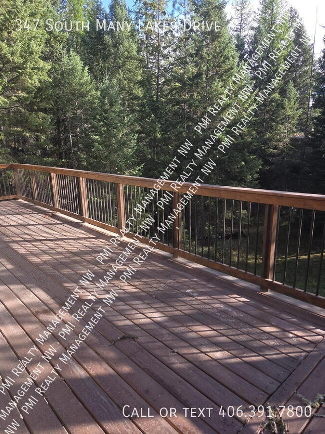 Building Photo - 347 S Many Lakes Dr