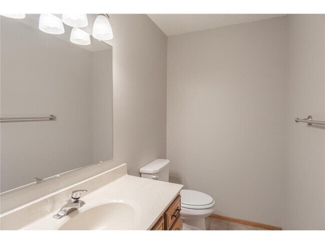 Building Photo - 5245 Clayton Dr