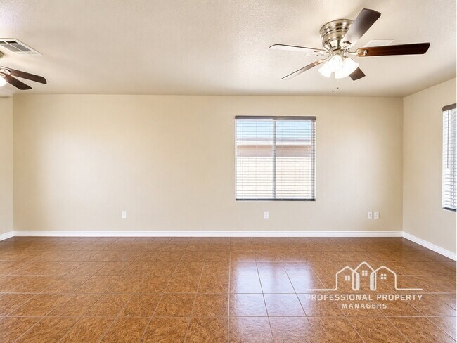 Building Photo - “Cozy 3-Bedroom, 2-Bathroom Home in Desert Oasis”
