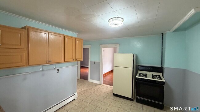 Building Photo - 182 Beechwood Ave