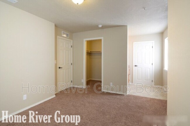 Building Photo - 6672 W Winston Ln