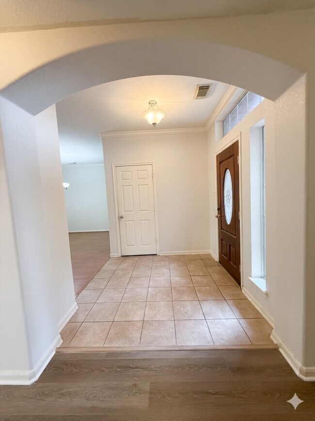 Building Photo - 4123 Applecreek Bend Dr