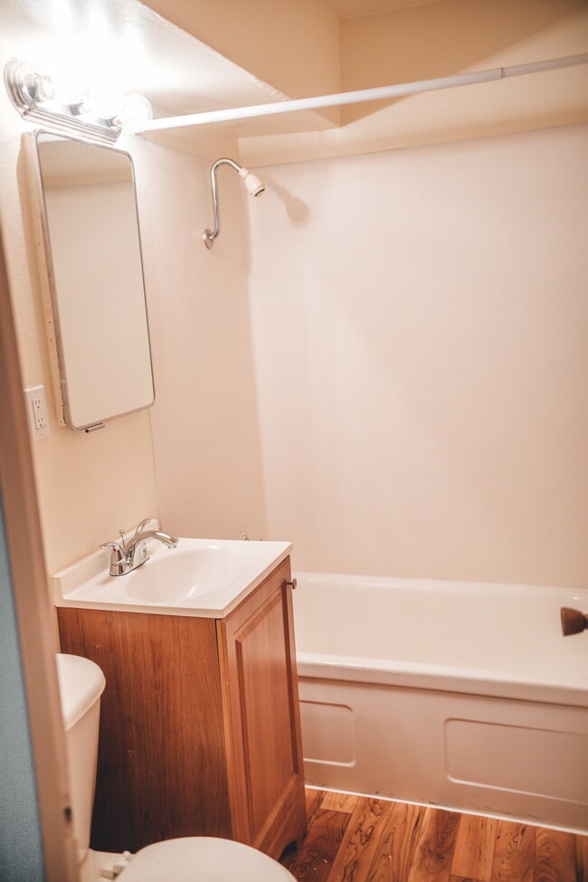 Unit 103 - La Mirada Apartments