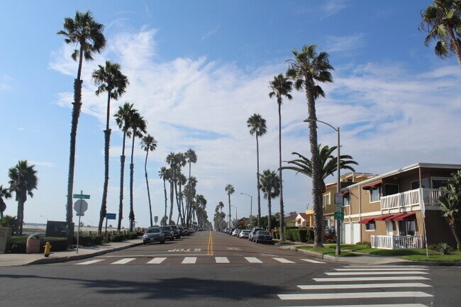 Building Photo - Just steps from the beach – enjoy ocean vi...