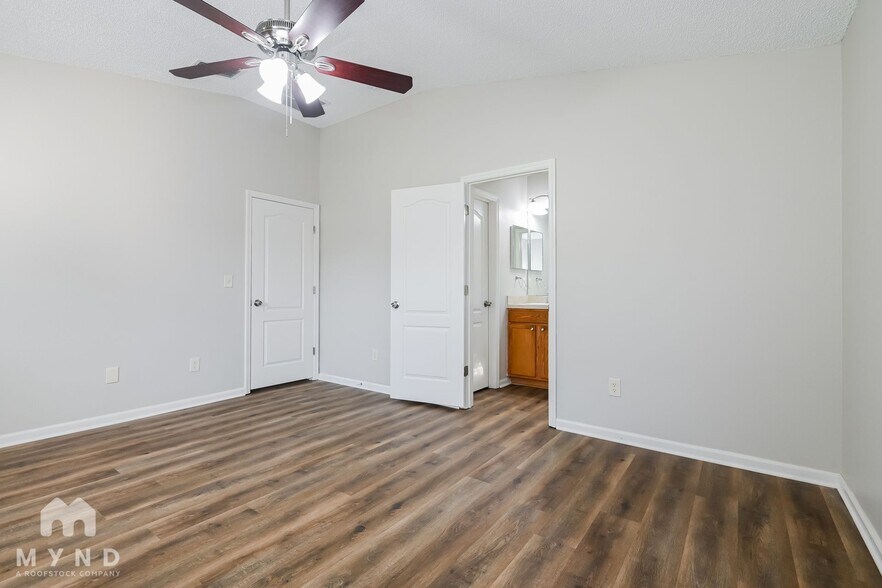 Building Photo - 836 Bonaparte Landing Ct