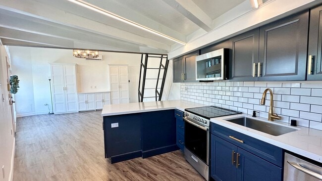 Building Photo - Cozy House Studio in the Heart of NOBE