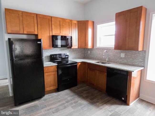 Building Photo - 781 S 52nd St
