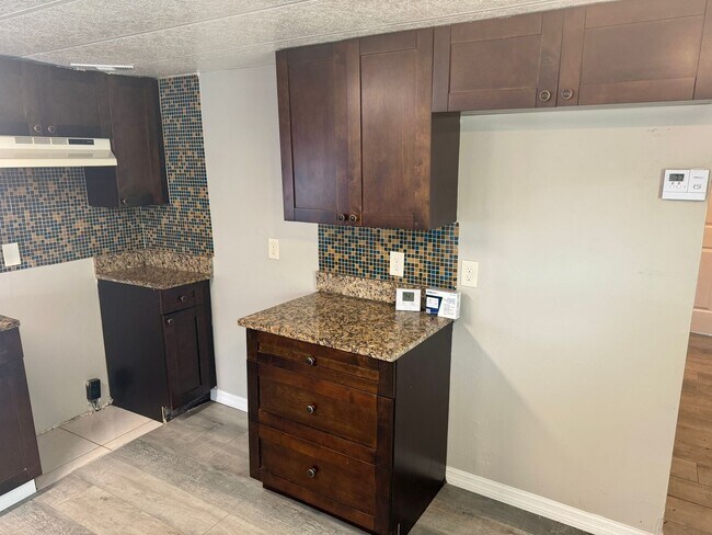 Building Photo - 7213 Harney Rd