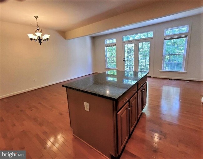 Building Photo - 1625 Whitehall Dr