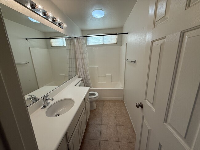 Building Photo - 12260 Primavera Way